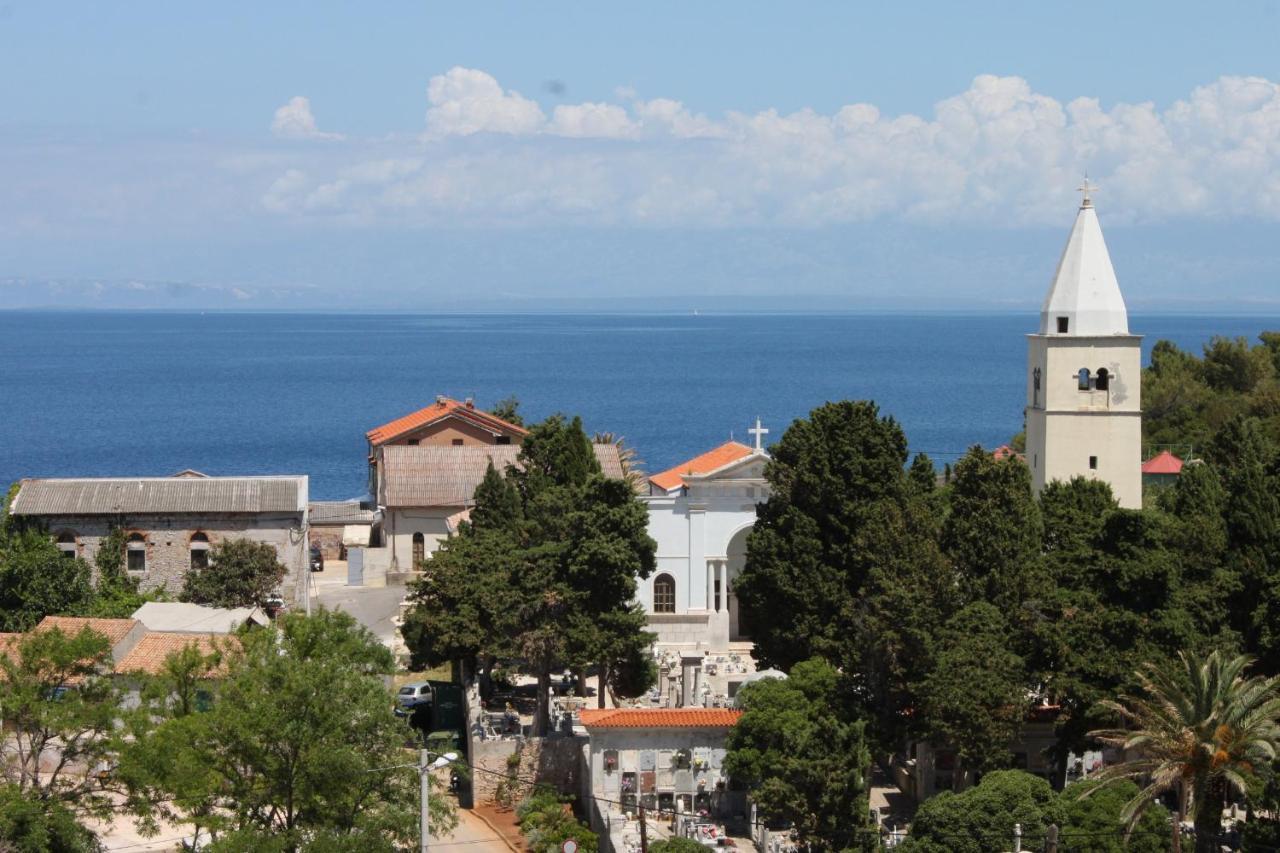 Apartment Mali Losinj 7879B Exterior photo