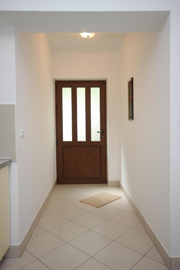 Apartment Mali Losinj 7879B Exterior photo