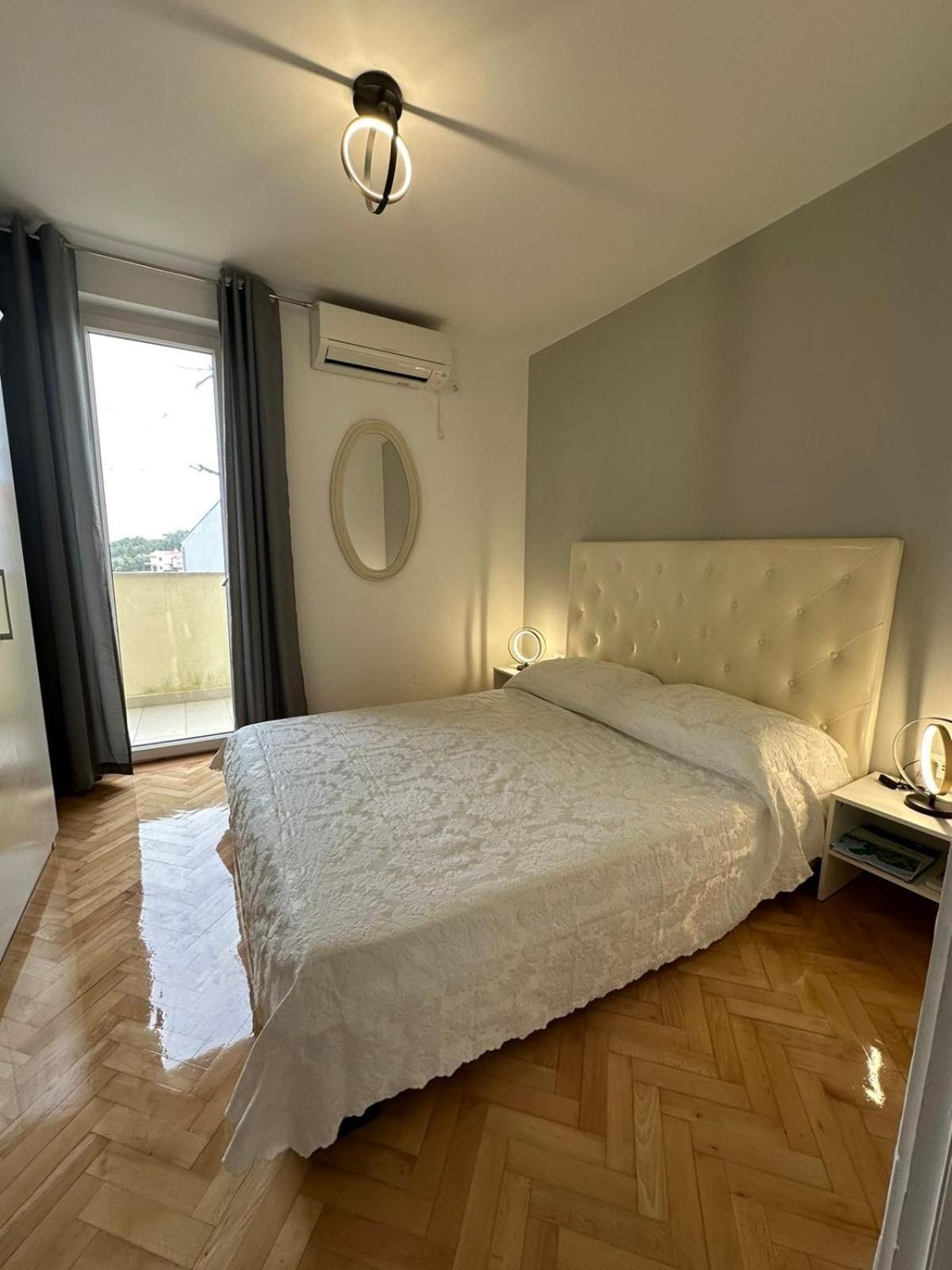 Apartment Mali Losinj 7879B Exterior photo